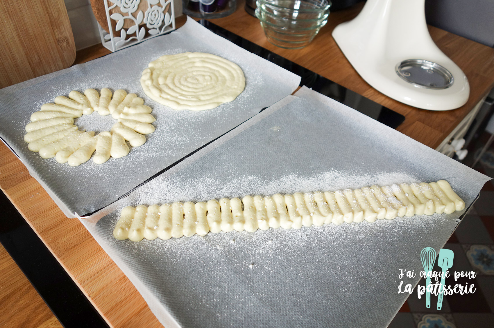 Pochage des cercles et cartouchière de l'entremets